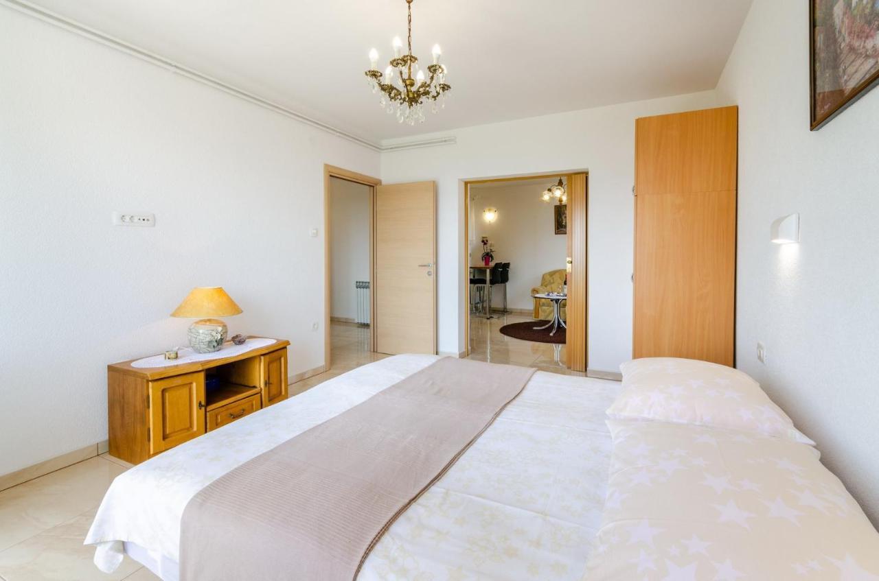Apartment In Novi Vinodolski 15274 Povile Εξωτερικό φωτογραφία